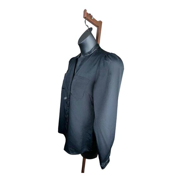 The limited black polyester v-neck blouse lightweight button up size medium - Picture 3 of 6